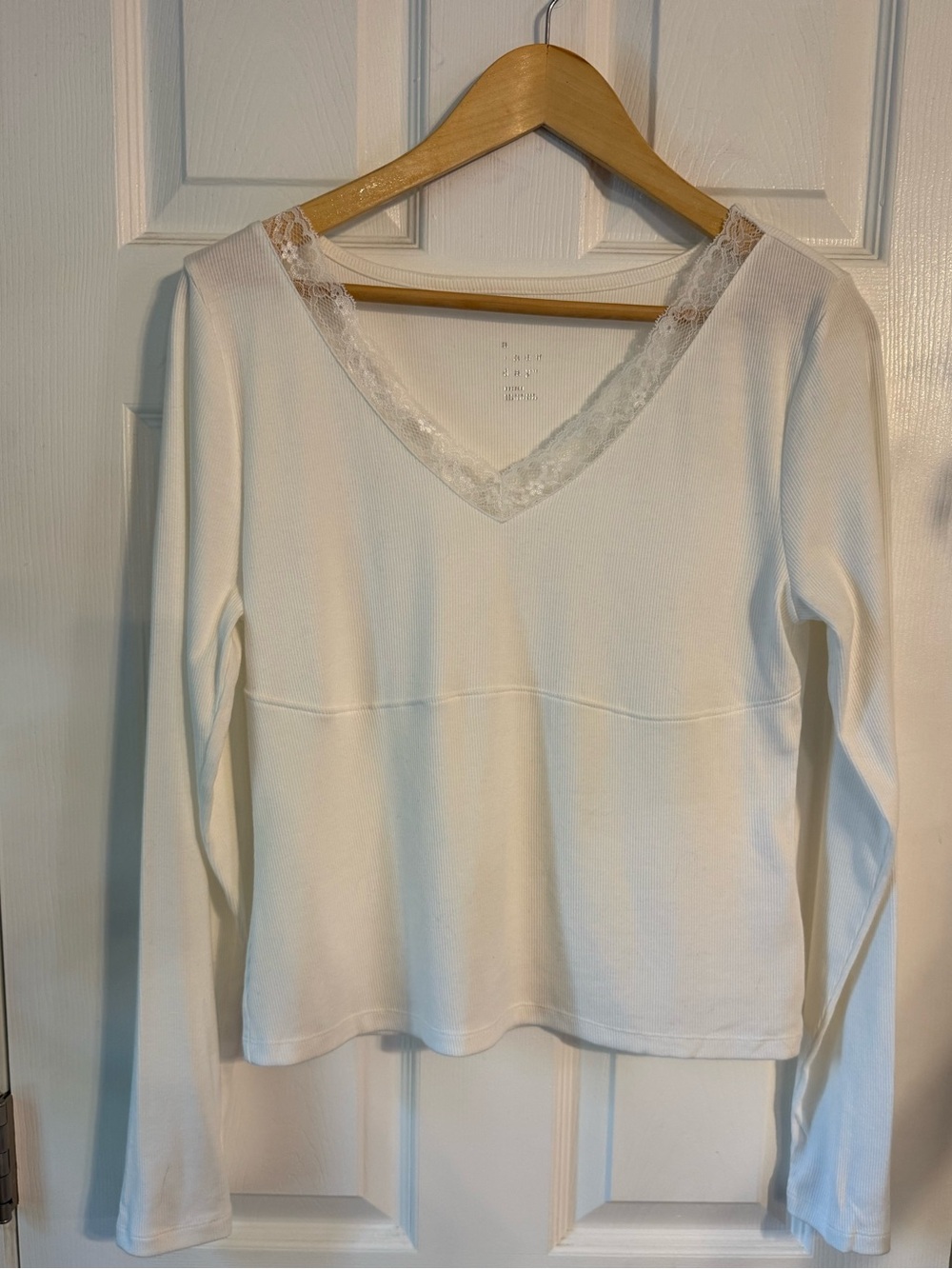 a new day White Lace-Trim V-Neck Long Sleeve Top